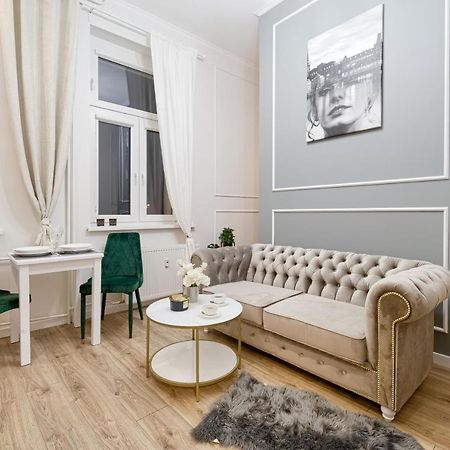 Niron Apartament Dom Z Papieru Sztokholm Pila Exterior photo